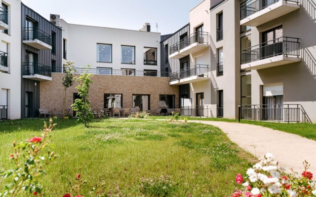 Girandieres-Ploermel-BD-exterieur