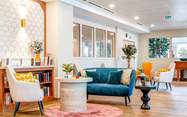 LesGirandieres_Choisy_le_Roi-Salon_loisirs