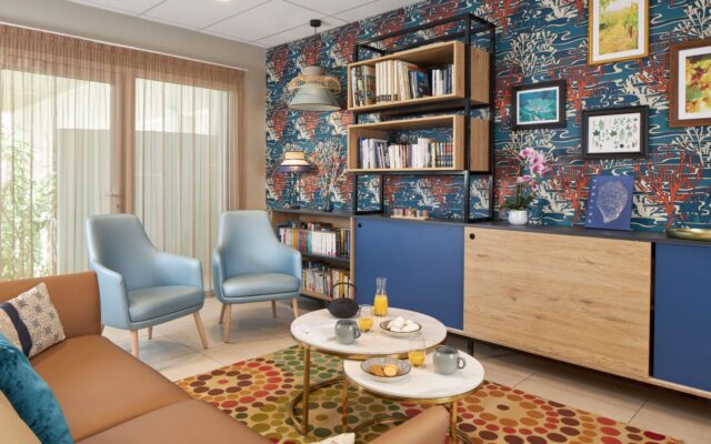 LesGirandieres_Meze-Salon_loisirs