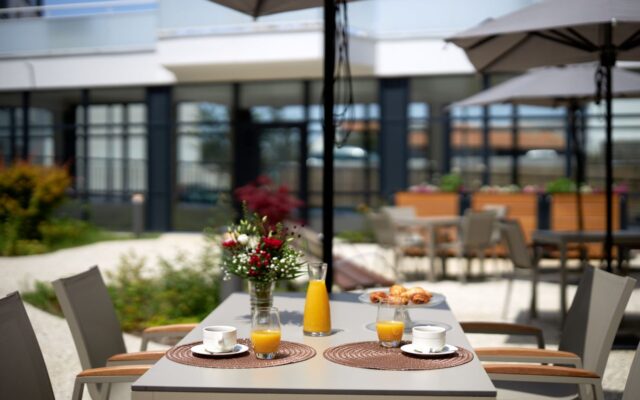 LesGirandieres_Rochefort-Patio4