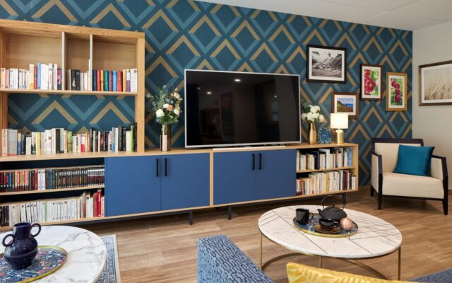 LesGirandieres_Villefontaine-Salon_loisirs2