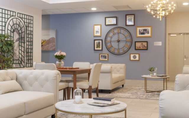 Palazzo_Pau-Salon_repos_lecture4