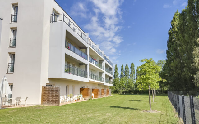 Résidence seniors Oui Seniors Saint-Berthevin : le jardin