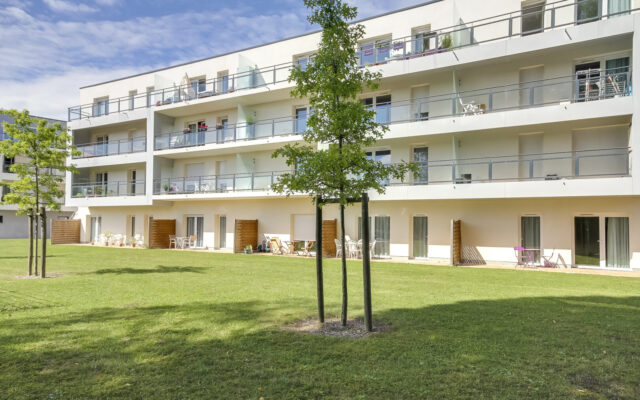 Résidence seniors Oui Seniors Saint-Berthevin : le jardin